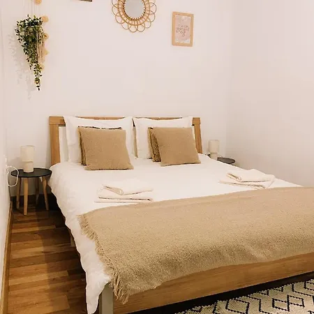 Cozy 2-Bedroom Boho-Themed Home Caransebeş Extérieur photo